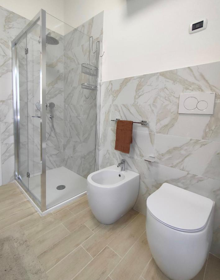Ciauru I Mari - Elegante Appartamento Ortigia Syrakusa Exteriör bild