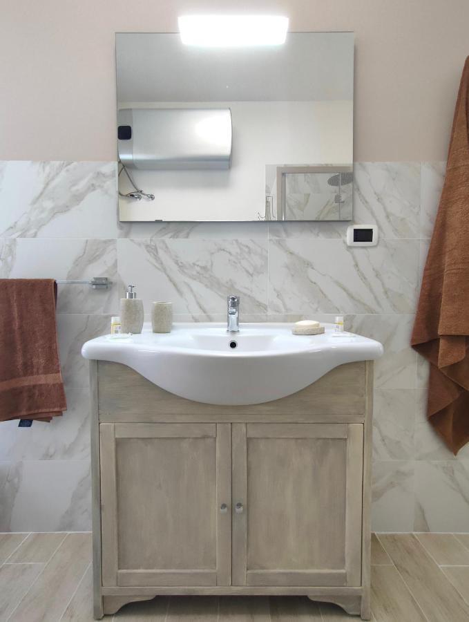 Ciauru I Mari - Elegante Appartamento Ortigia Syrakusa Exteriör bild